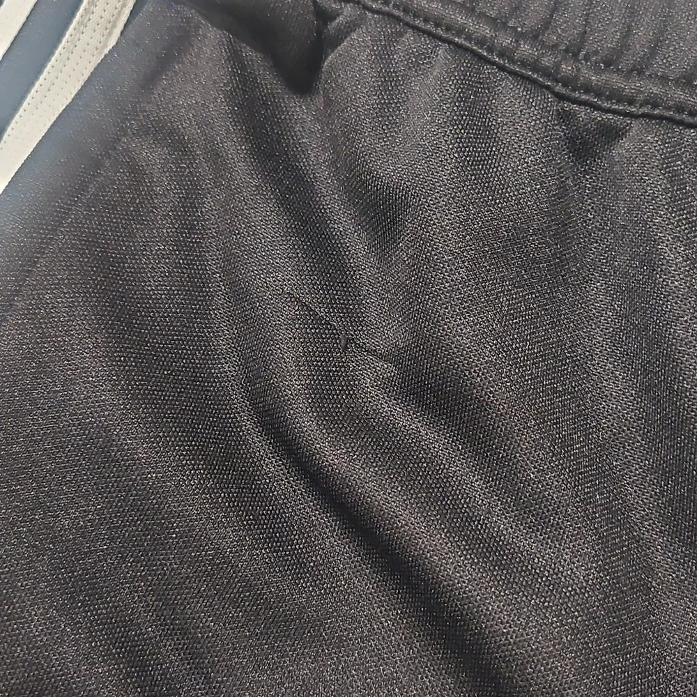 adidas Classic 3 Stripe Sweatpants. Sz Med - Picture 4 of 6